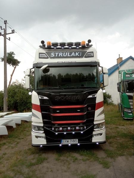 scania-16