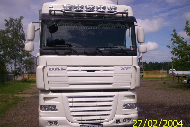 Biała zabudowa w DAF 105 95